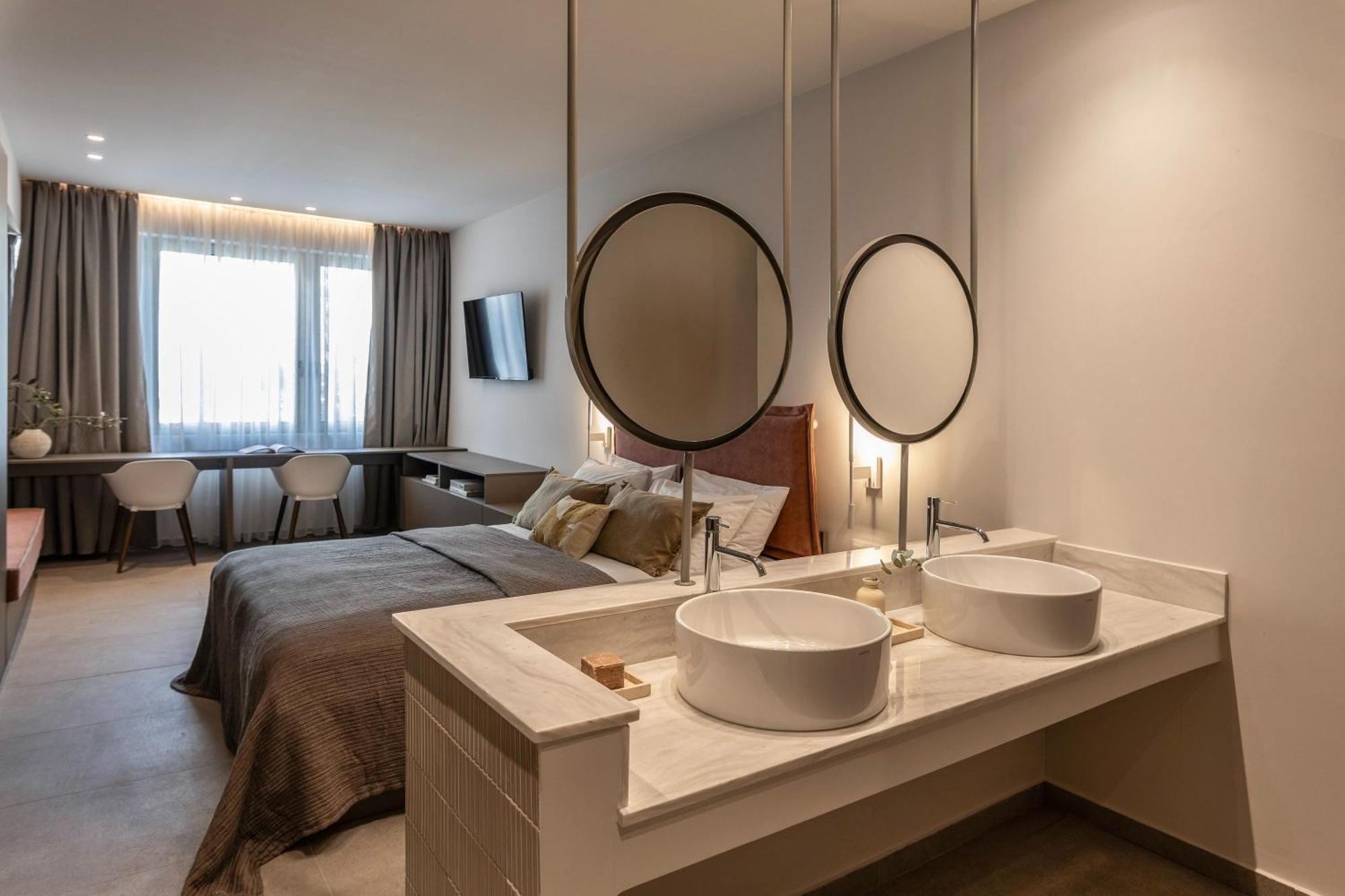 Celestial Athens Suites At Praxitelous 외부 사진